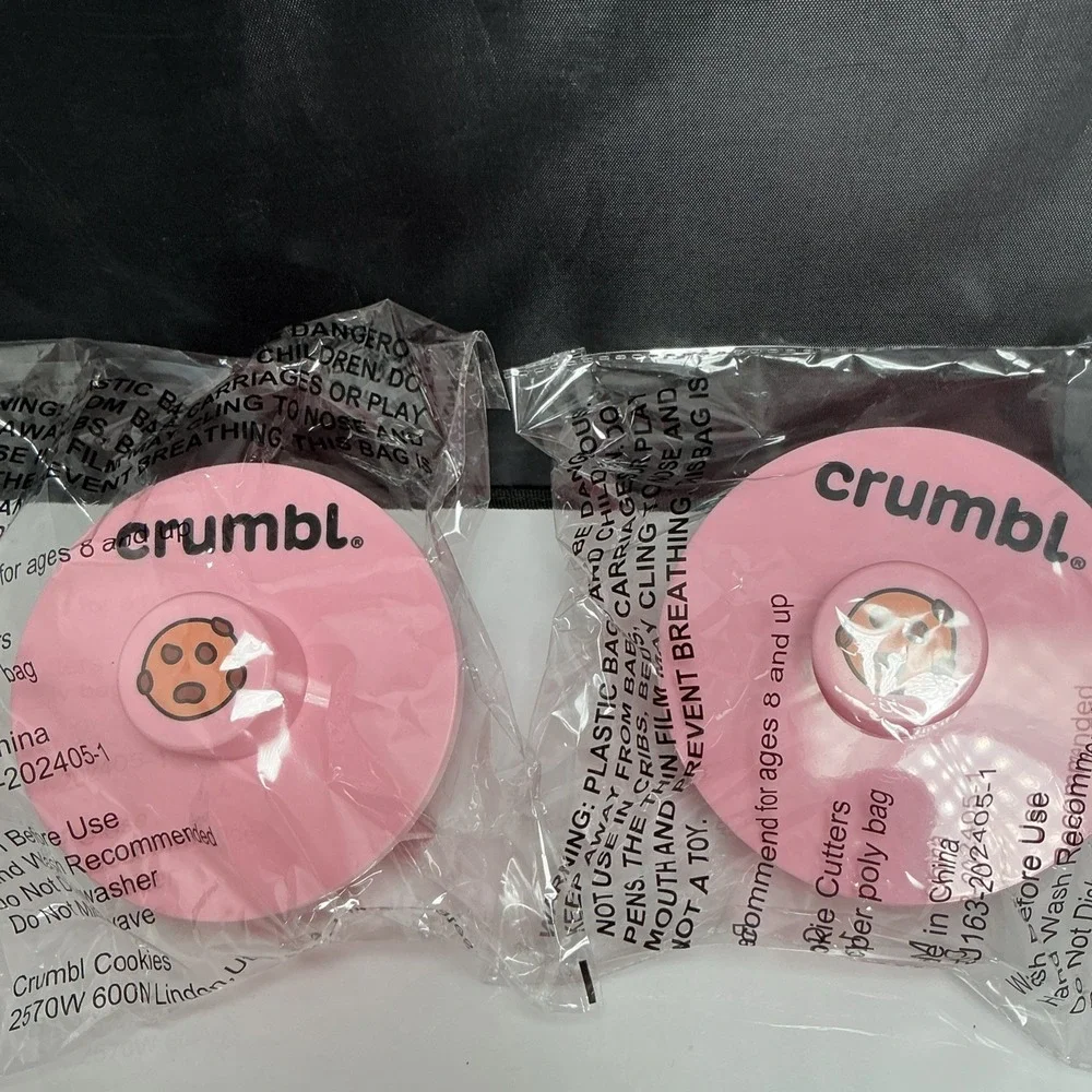Crumbl Cookie Cutter Lot Of 2 Sealed Pink 4 Way Cutter Crumble New‎